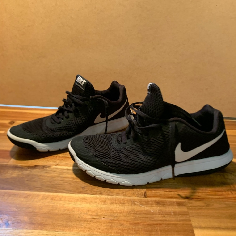 Women’s Nike Running shoes Flex Experience RNG, size 9
